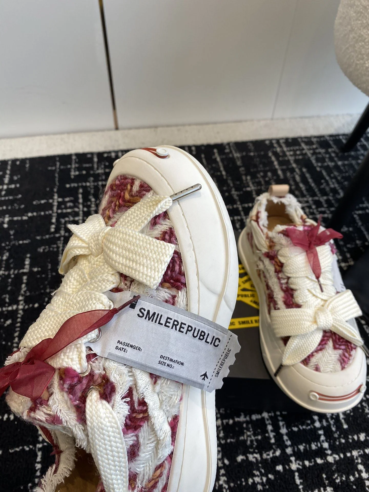 Smilerepublic Shoes Snug 7259
