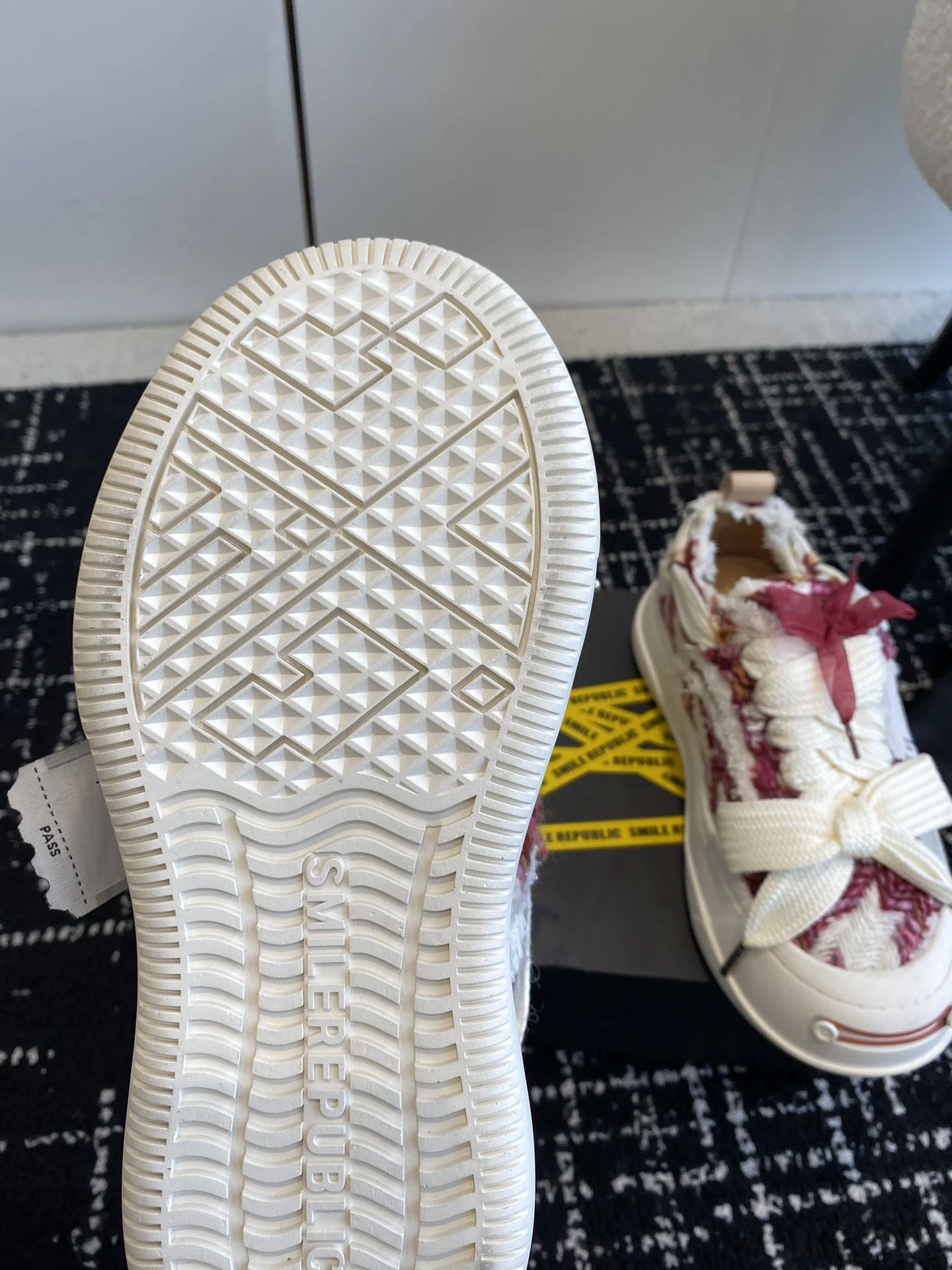 Smilerepublic Shoes Snug 7259