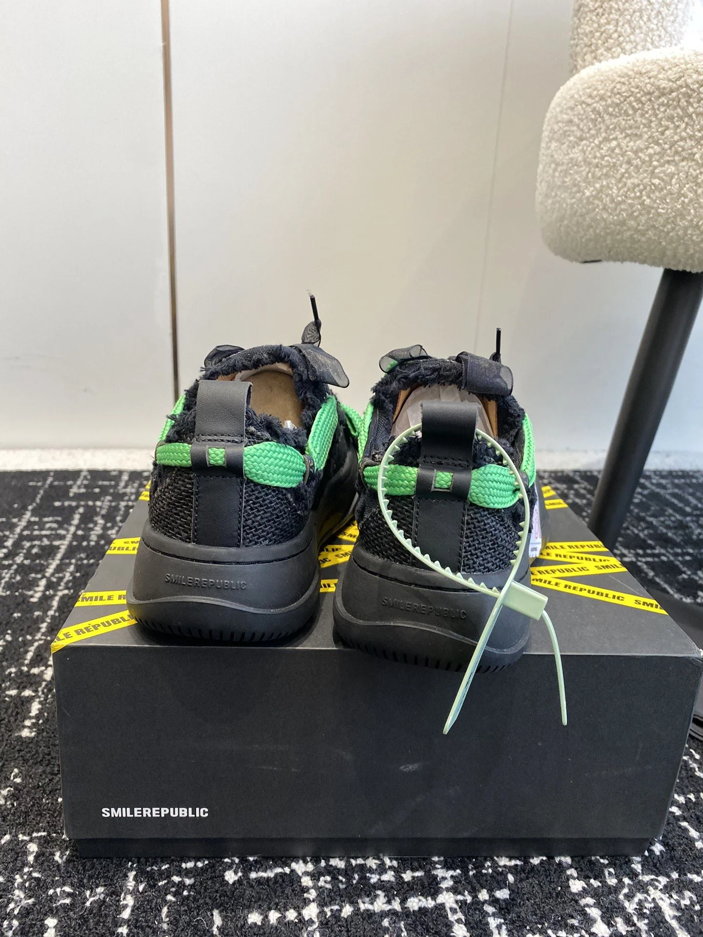 QuickDry Smilerepublic Shoes 7274