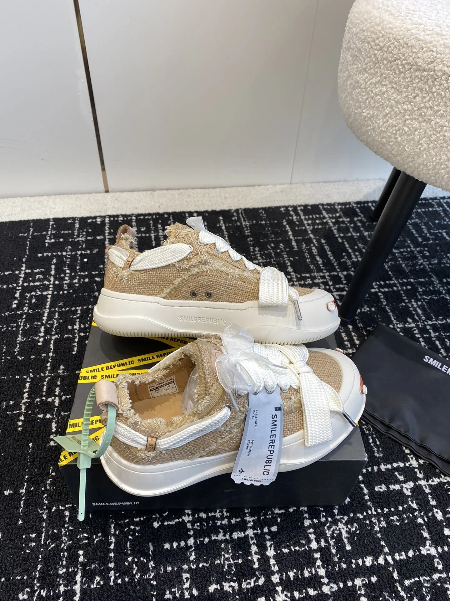 Smilerepublic Shoes Sleek 7233