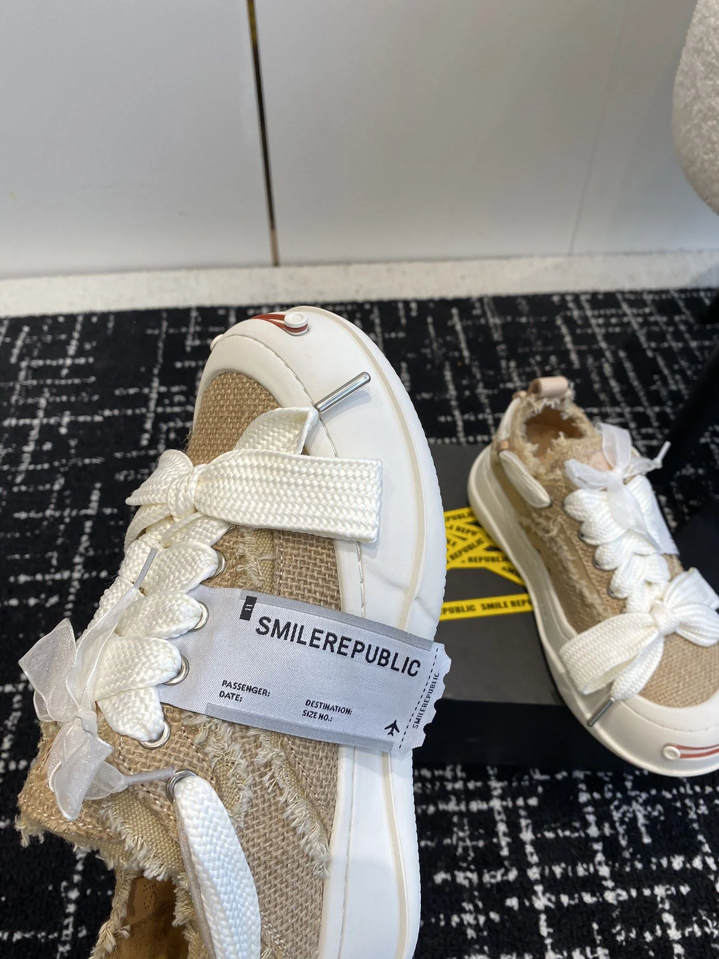 Smilerepublic Shoes Sleek 7233