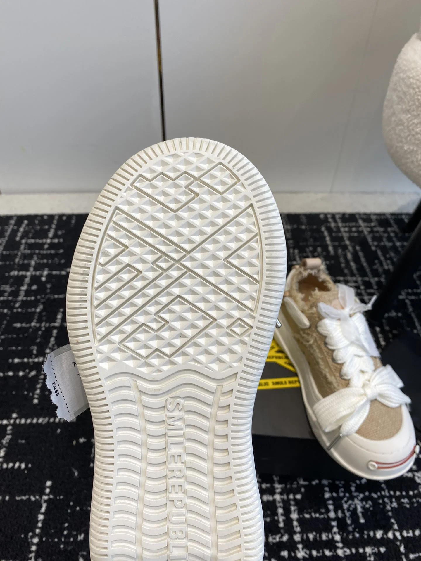 Smilerepublic Shoes Sleek 7233