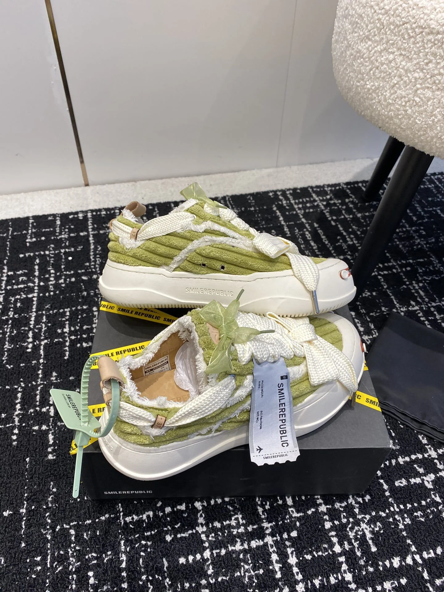 Smilerepublic Shoes Bright 7271