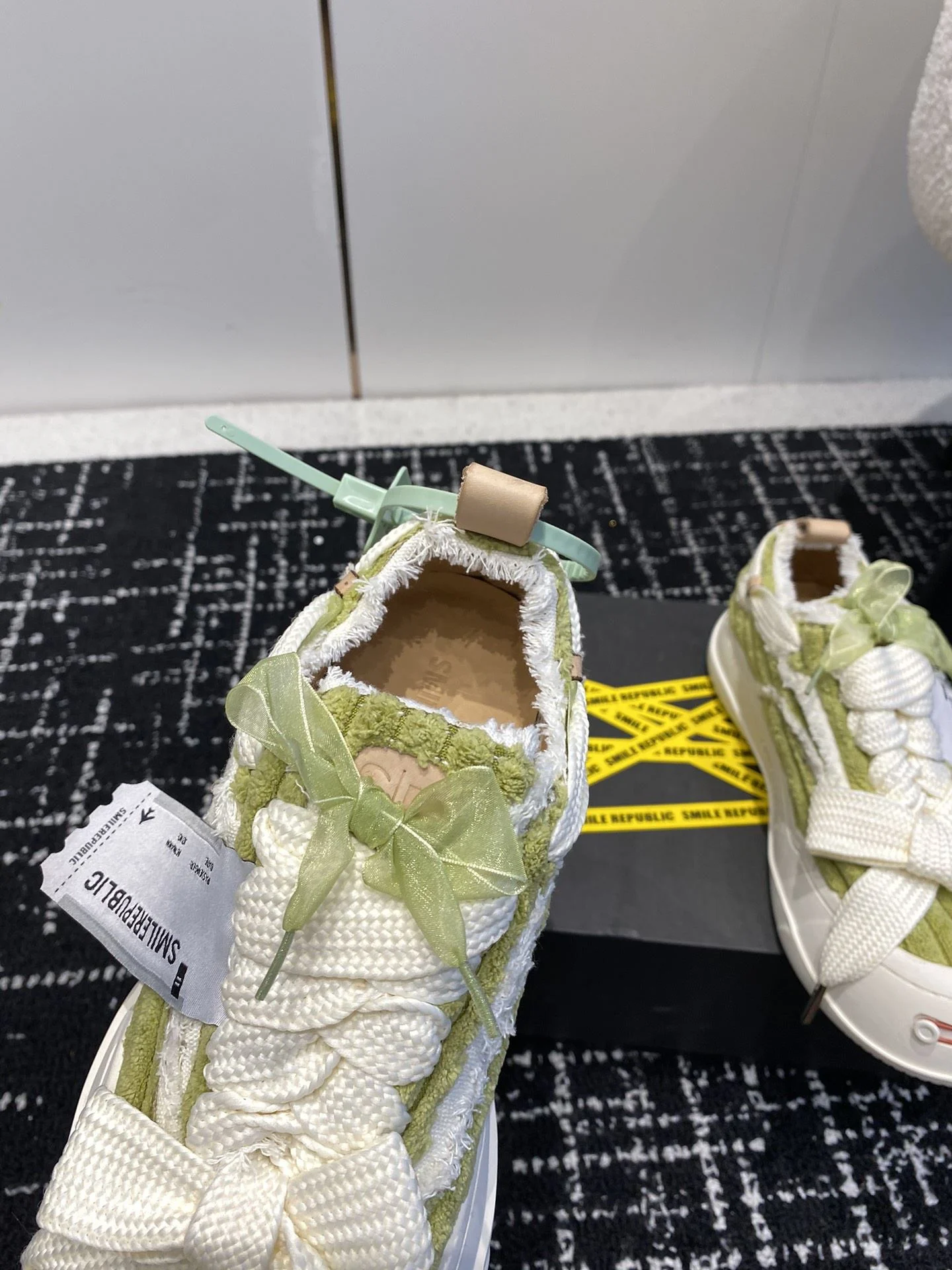 Smilerepublic Shoes Bright 7271