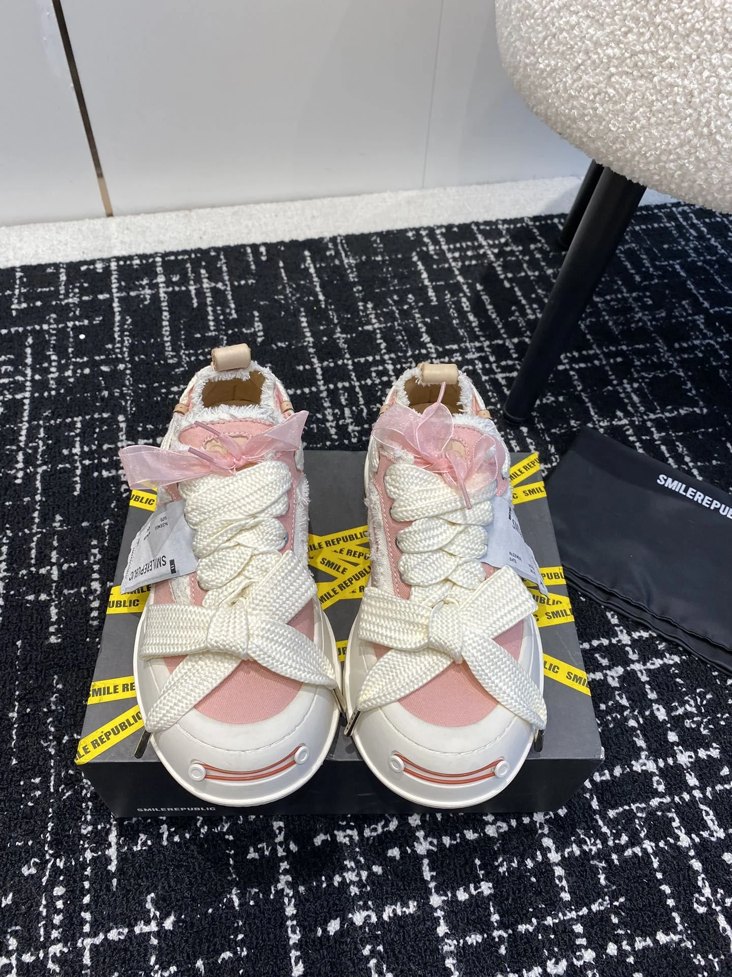 Compact Smilerepublic Shoes 7297