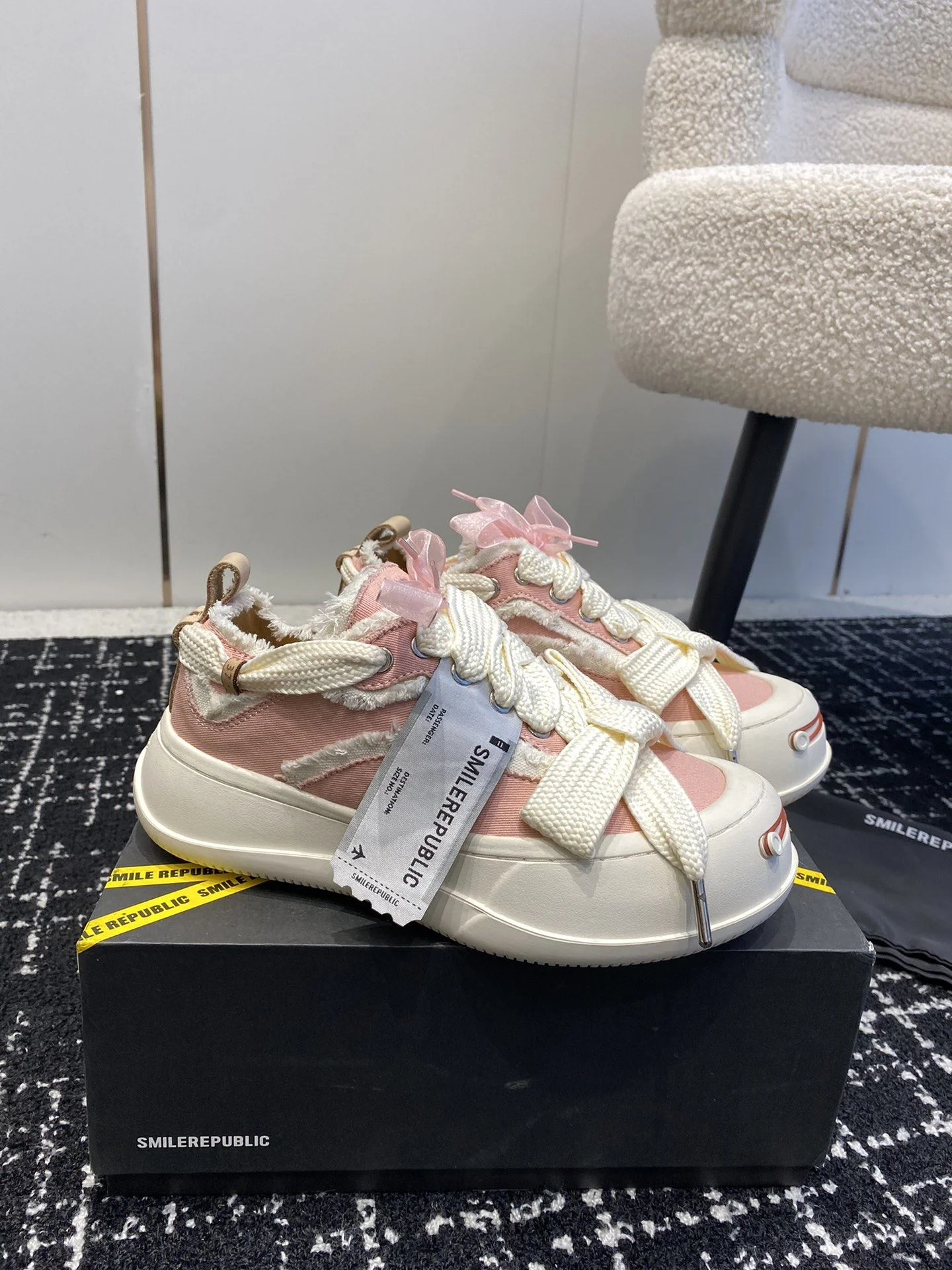 Compact Smilerepublic Shoes 7297