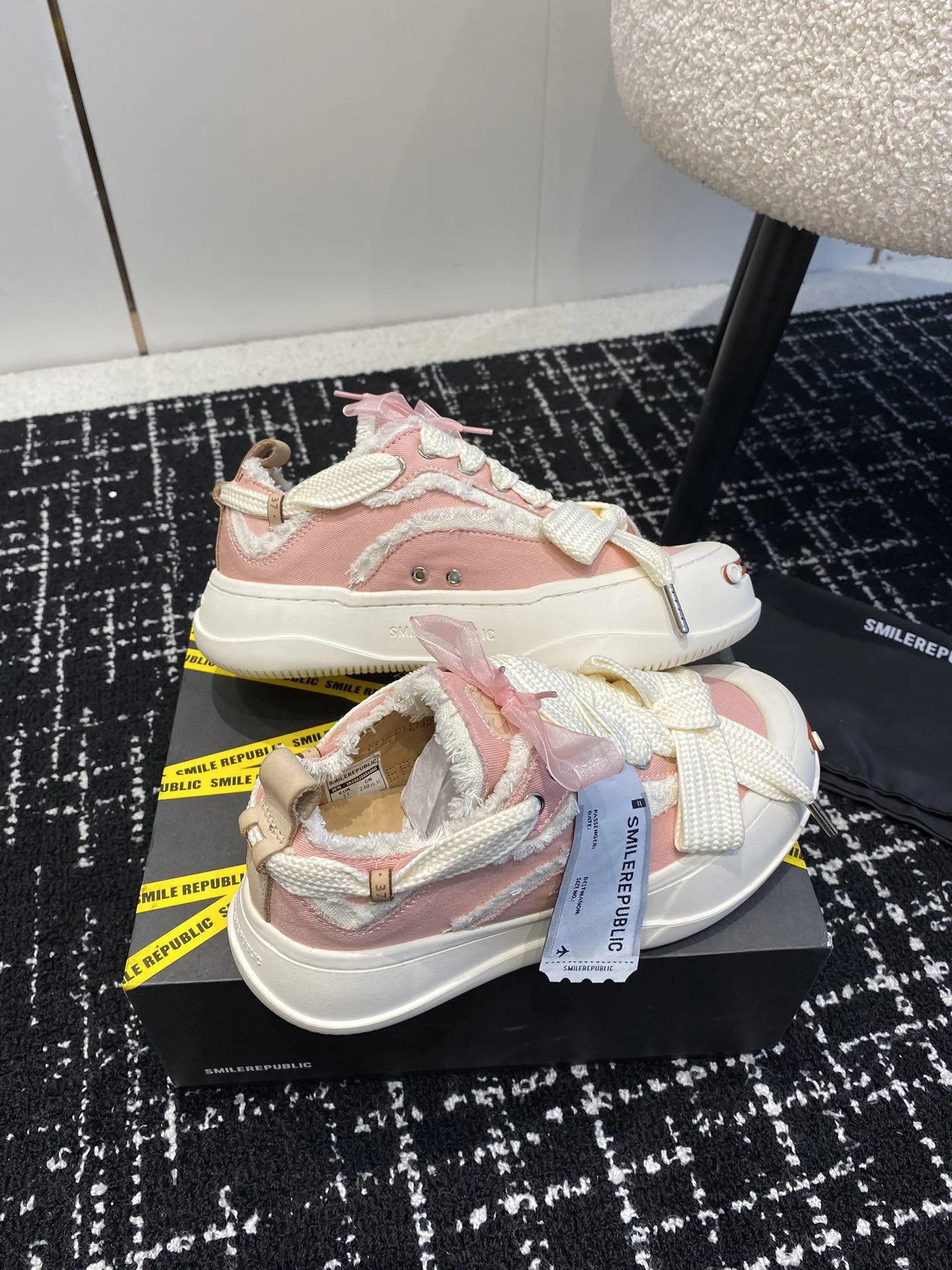 Compact Smilerepublic Shoes 7297