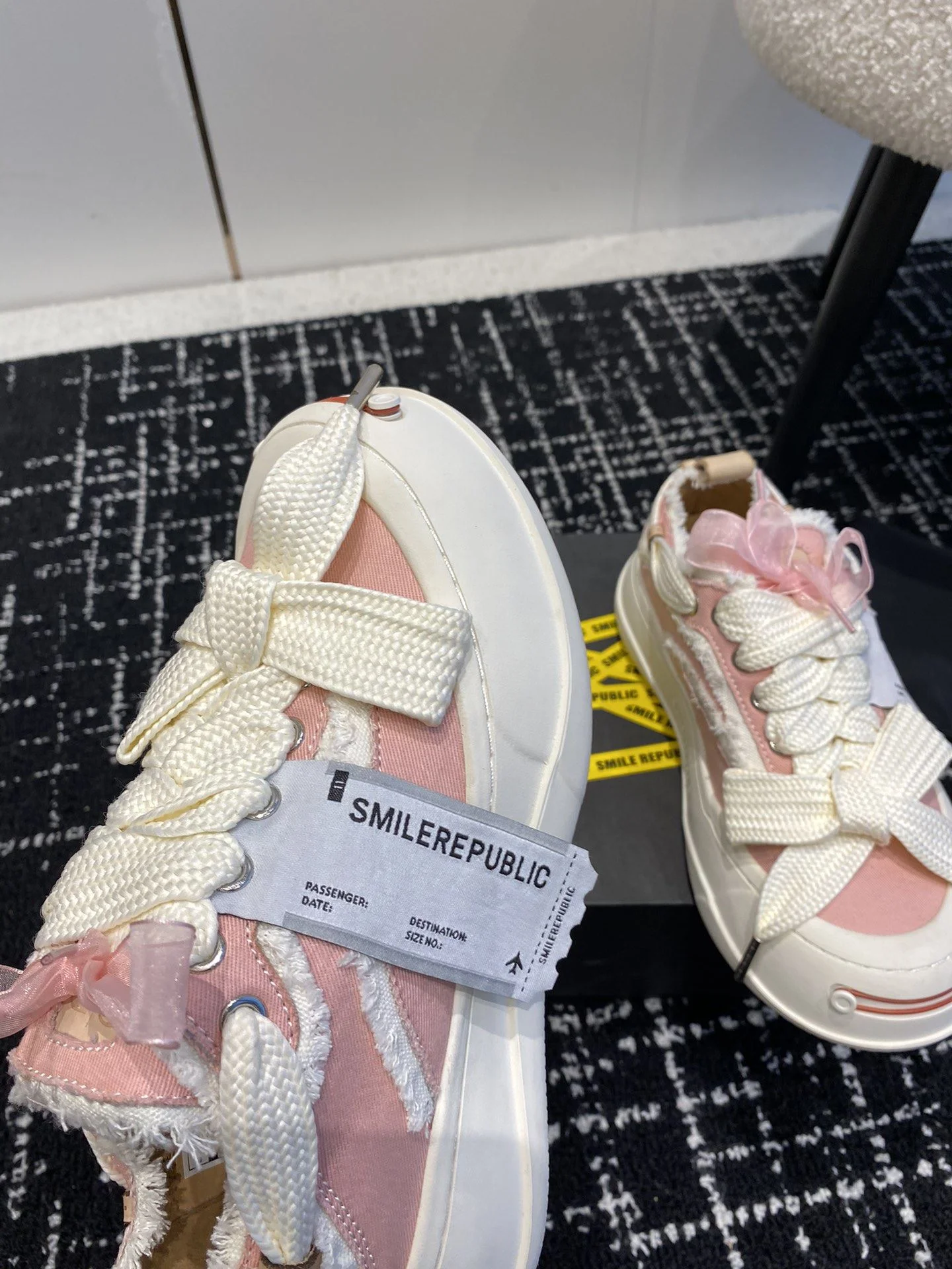Compact Smilerepublic Shoes 7297