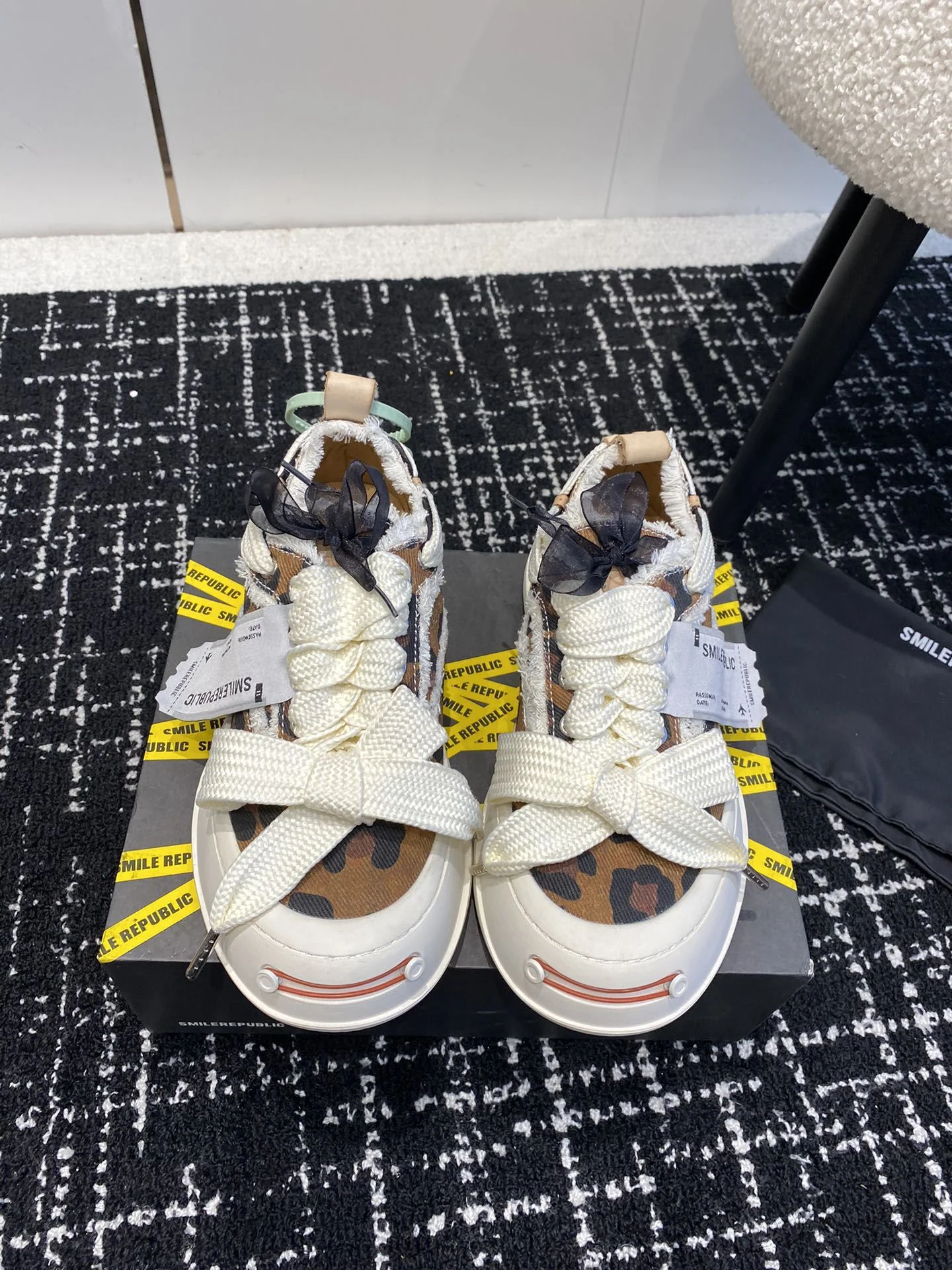 EasyCare Smilerepublic Shoes 7298
