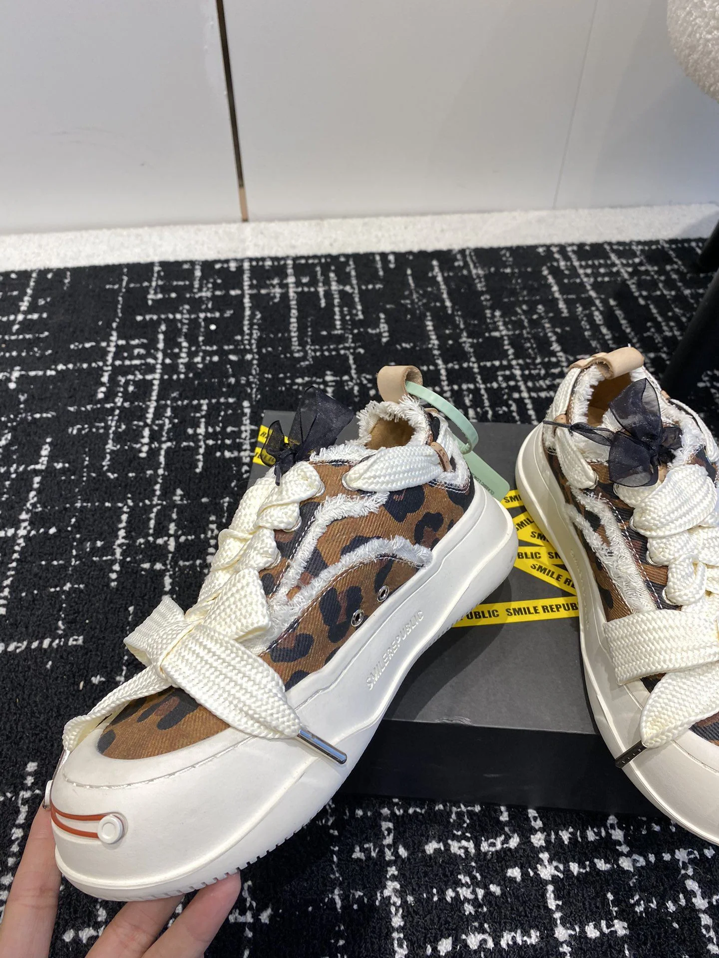 EasyCare Smilerepublic Shoes 7298