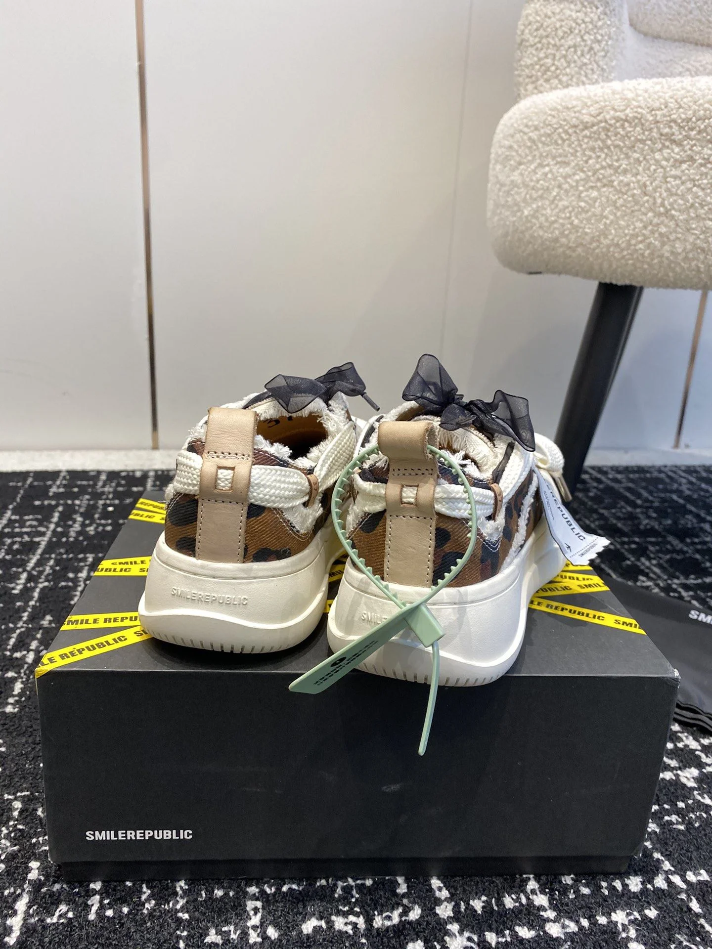 EasyCare Smilerepublic Shoes 7298