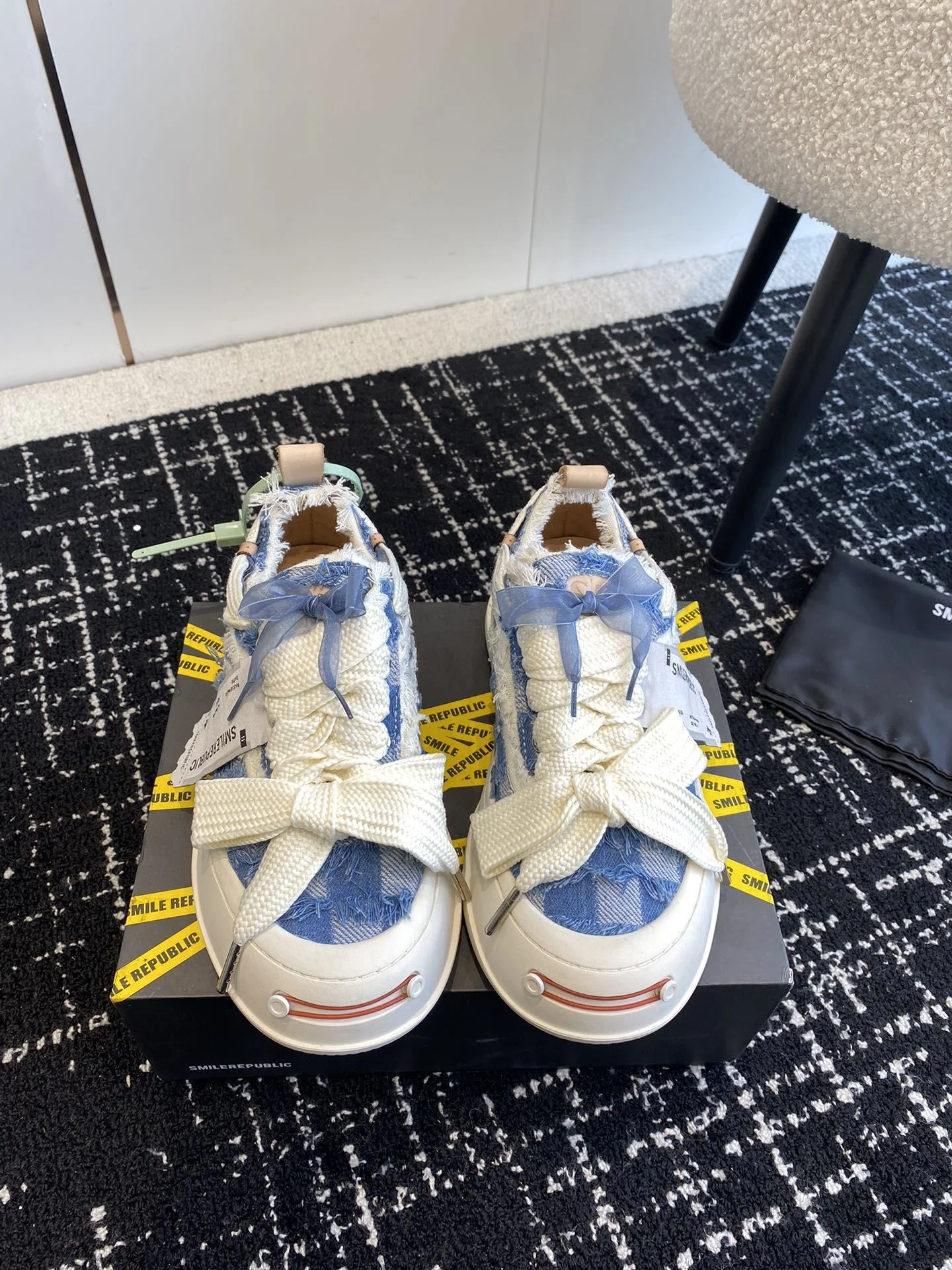 SunProtective Smilerepublic Shoes 7244
