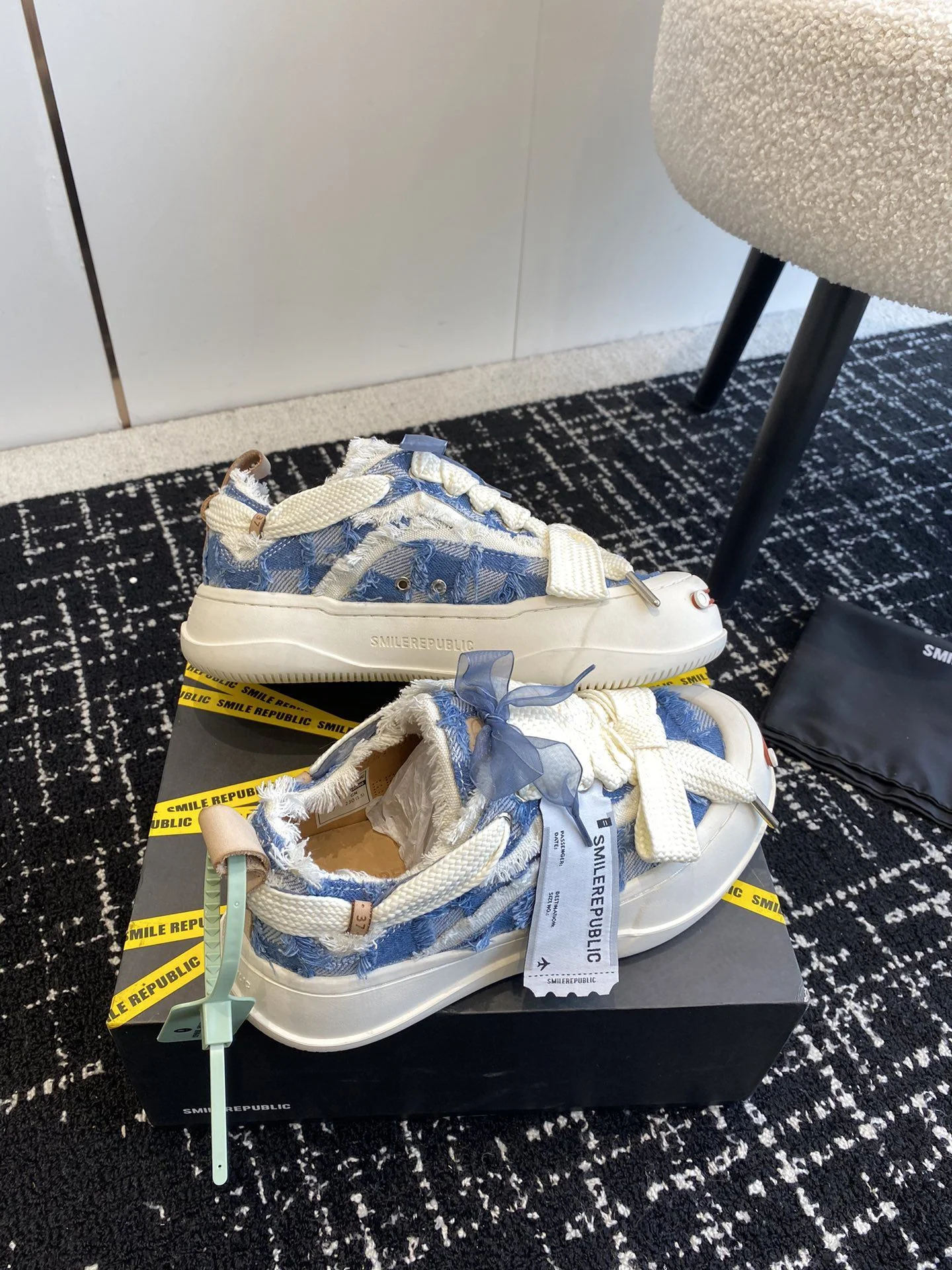 SunProtective Smilerepublic Shoes 7244
