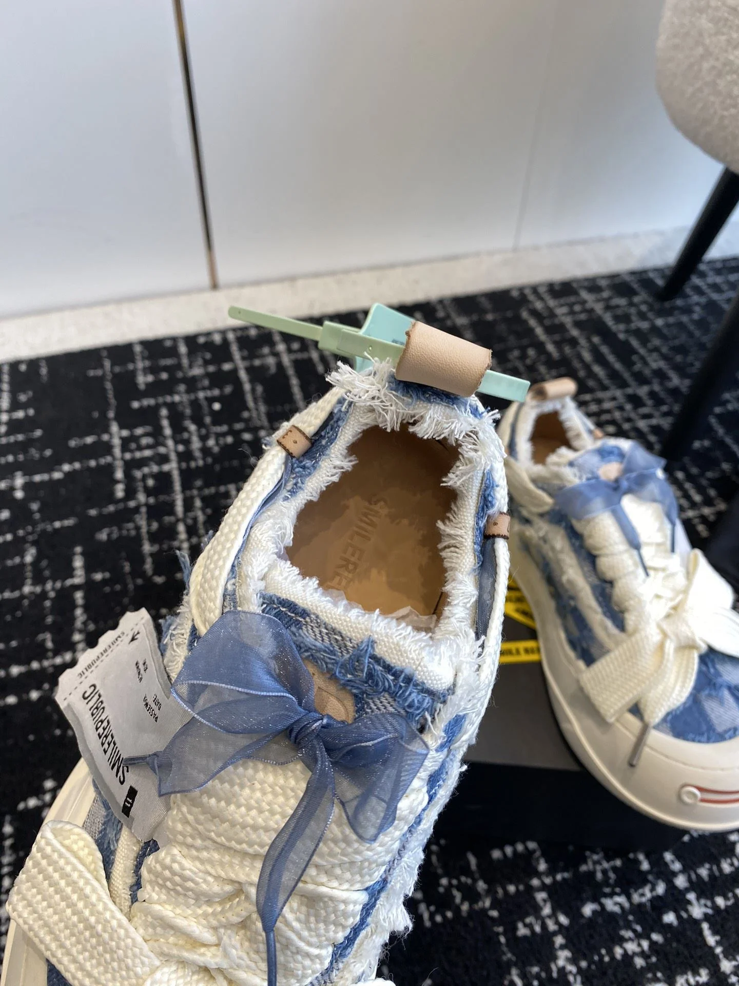 SunProtective Smilerepublic Shoes 7244