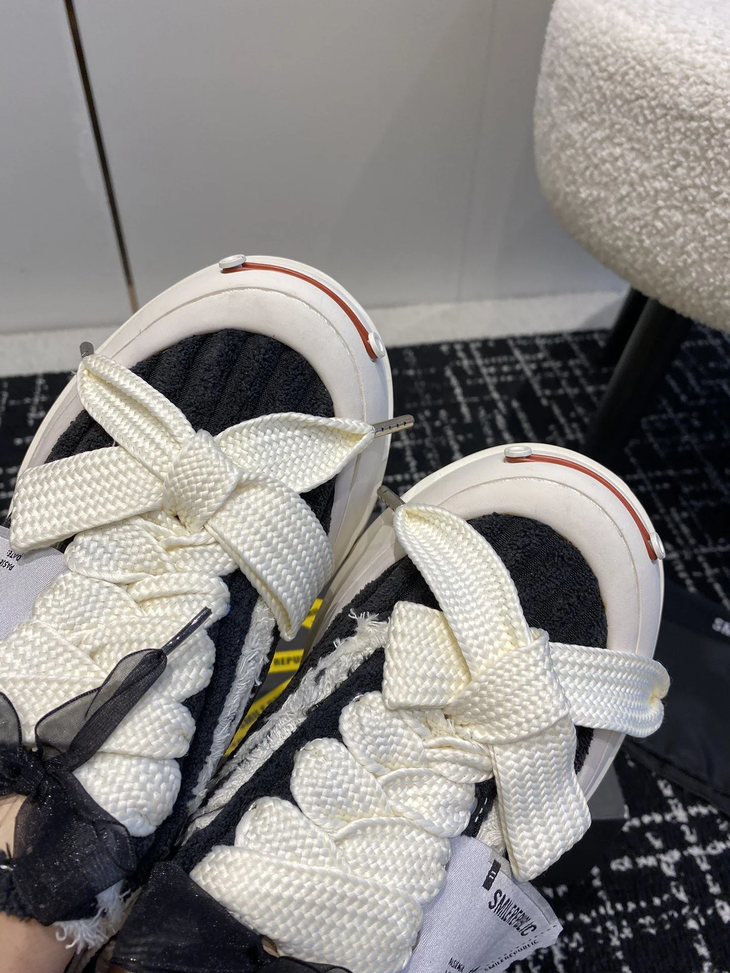 Smilerepublic Shoes HighPerformance 7261