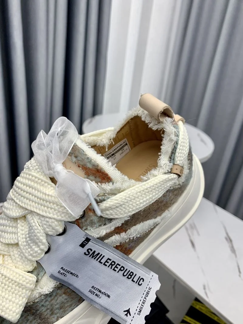 Smilerepublic Shoes Classic 8921