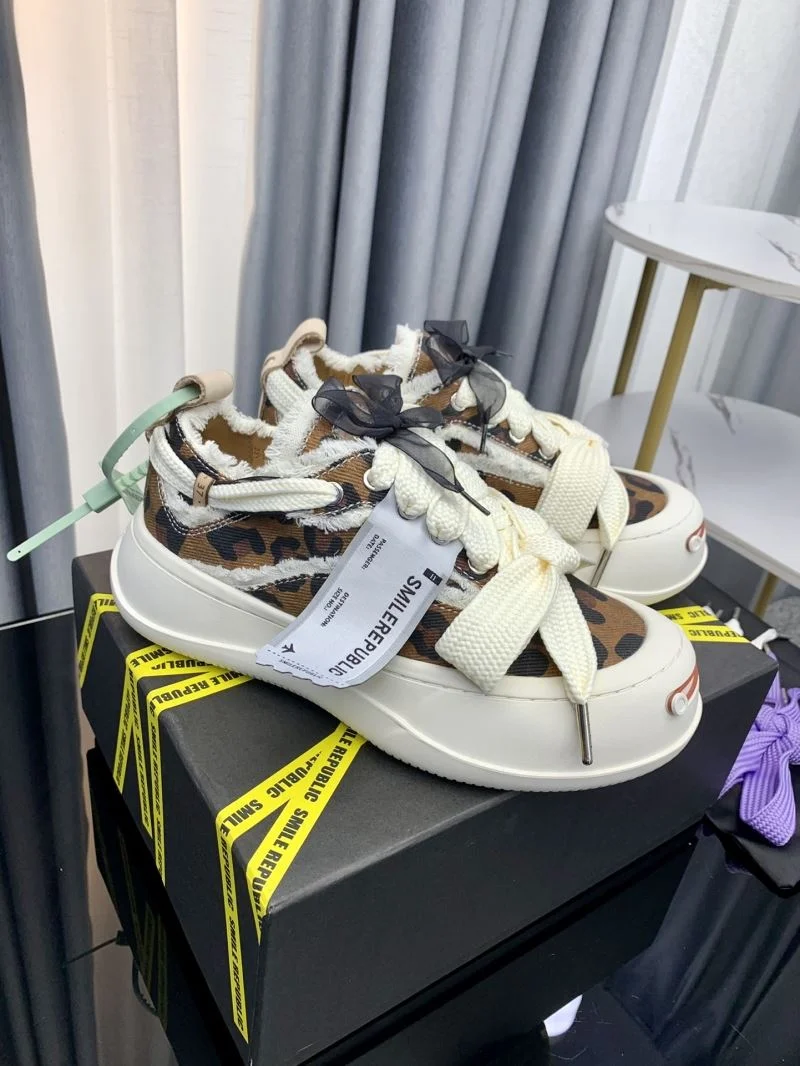 Snug Smilerepublic Shoes 8947