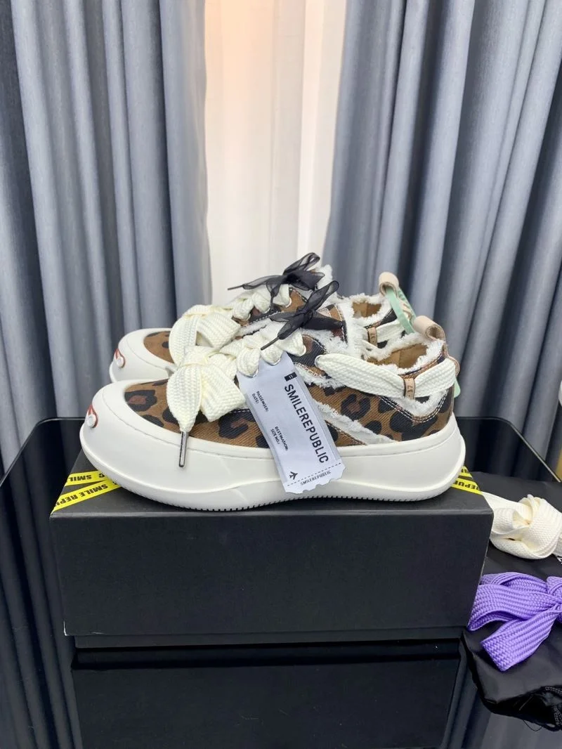 Snug Smilerepublic Shoes 8947