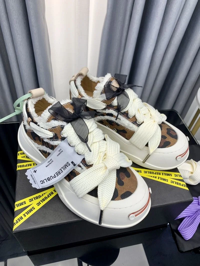 Snug Smilerepublic Shoes 8947