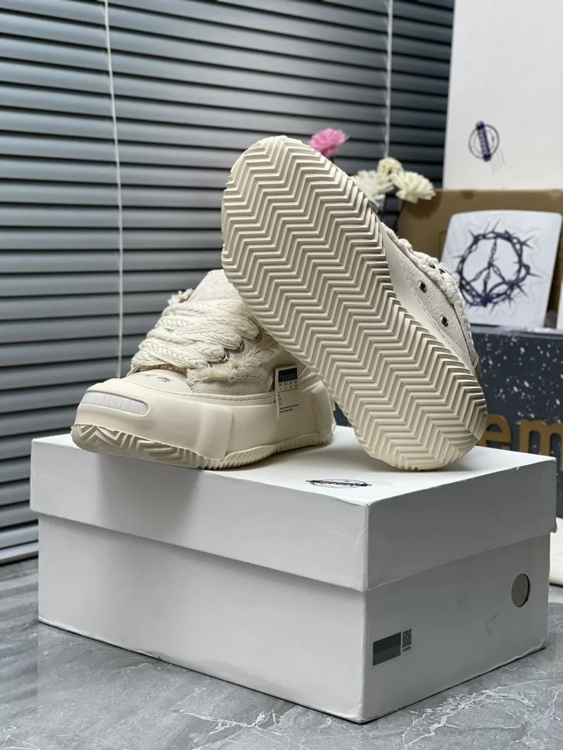 Smilerepublic Shoes WellDesigned 15402