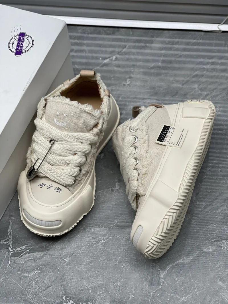 Smilerepublic Shoes WellDesigned 15402