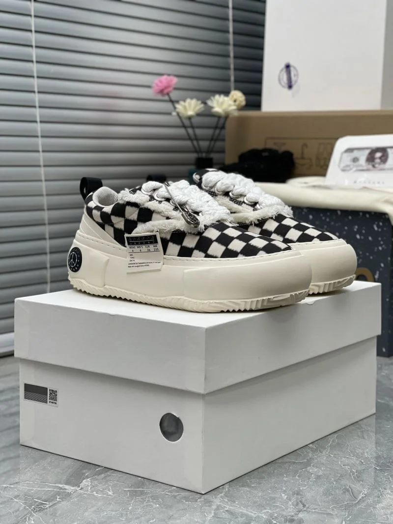 HighPerformance Smilerepublic Shoes 15395
