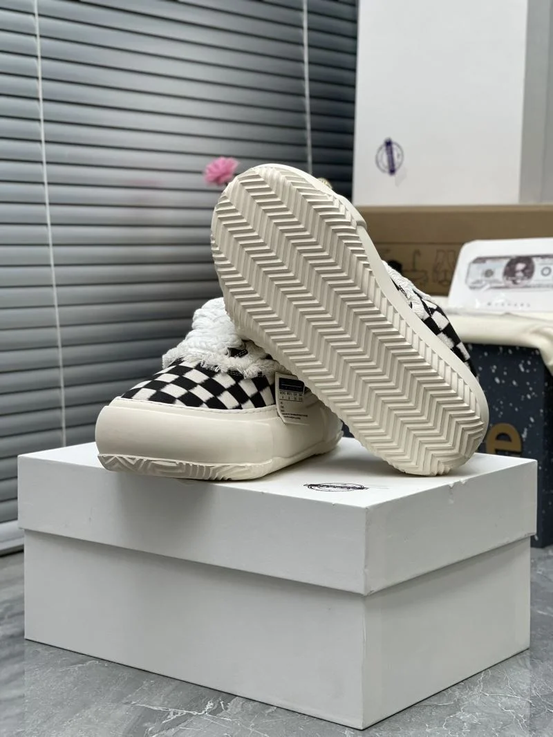 HighPerformance Smilerepublic Shoes 15395