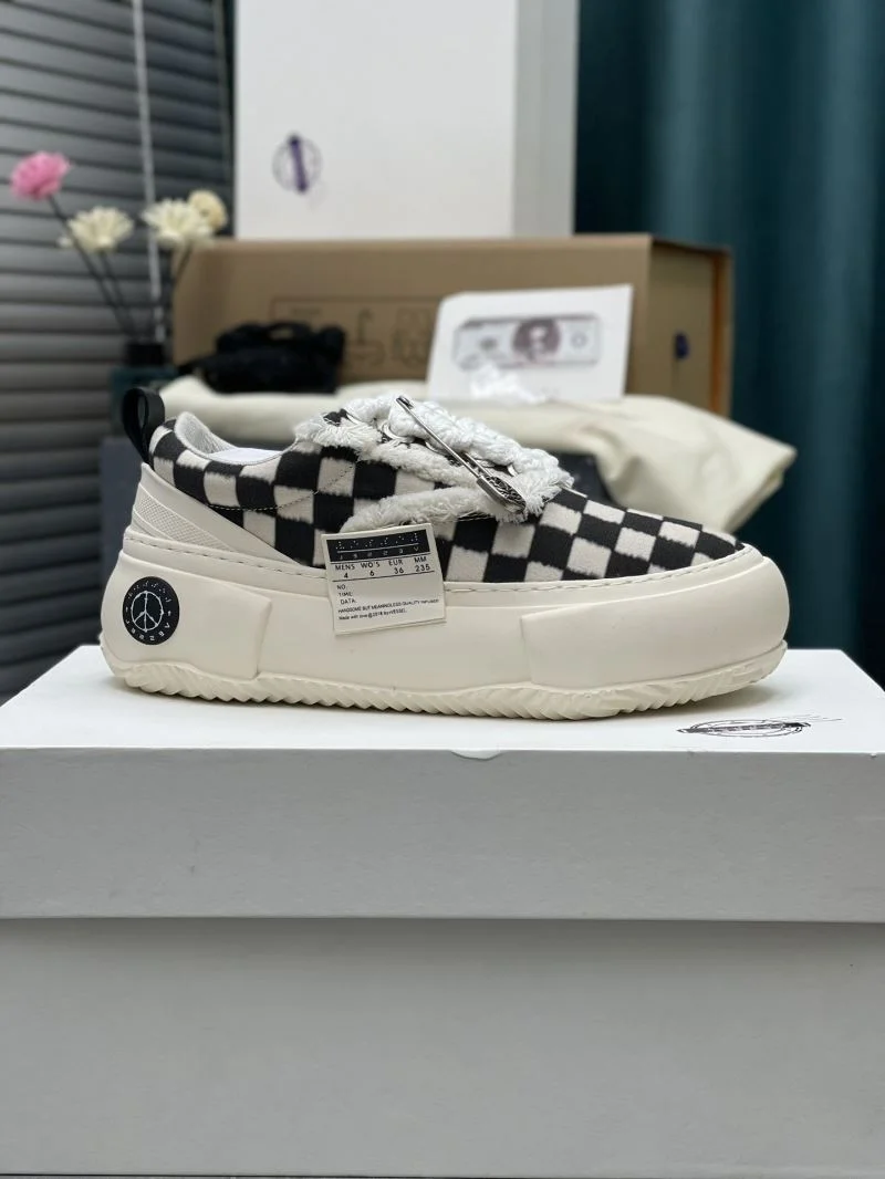 HighPerformance Smilerepublic Shoes 15395