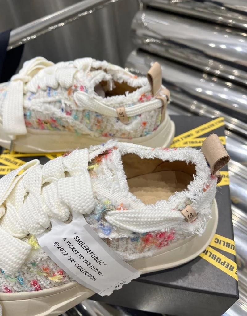 TechFriendly Smilerepublic Shoes 5820