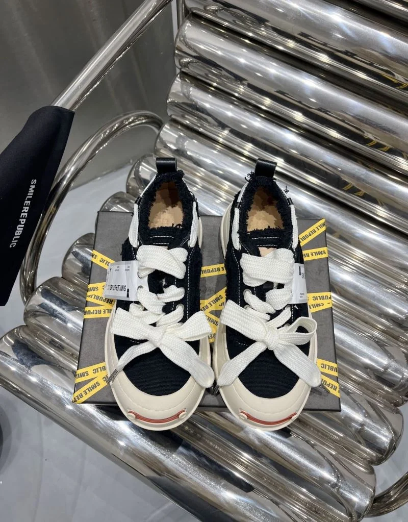 Lightweight Smilerepublic Shoes 5815
