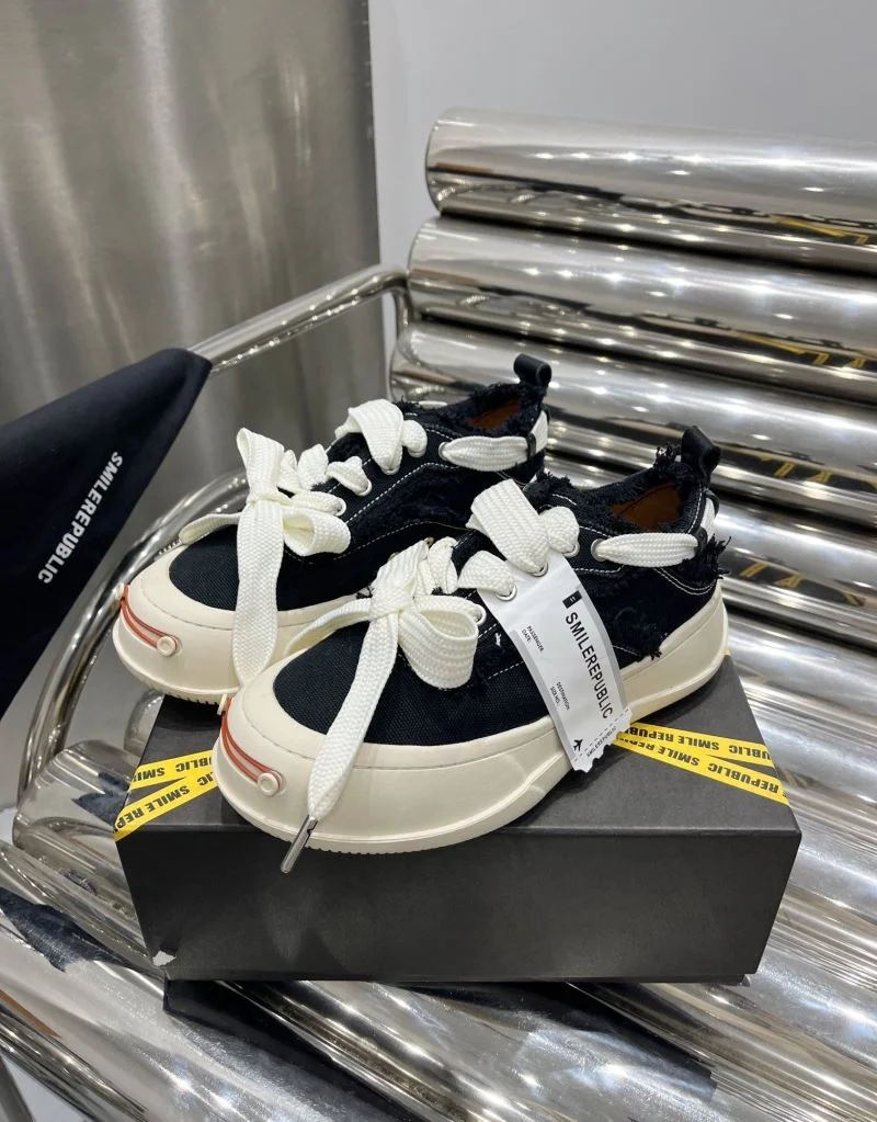 Lightweight Smilerepublic Shoes 5815