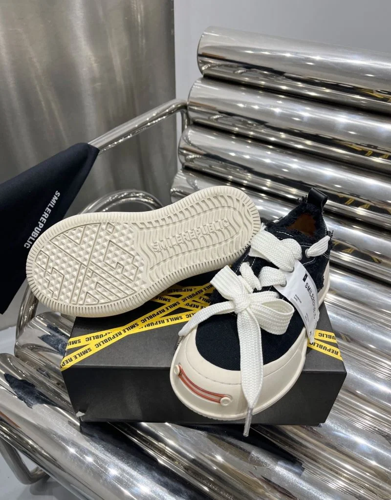 Lightweight Smilerepublic Shoes 5815