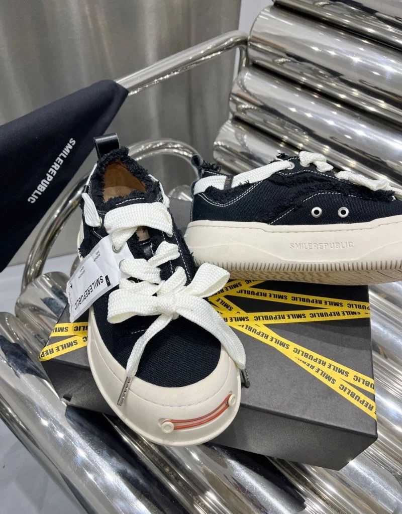 Lightweight Smilerepublic Shoes 5815