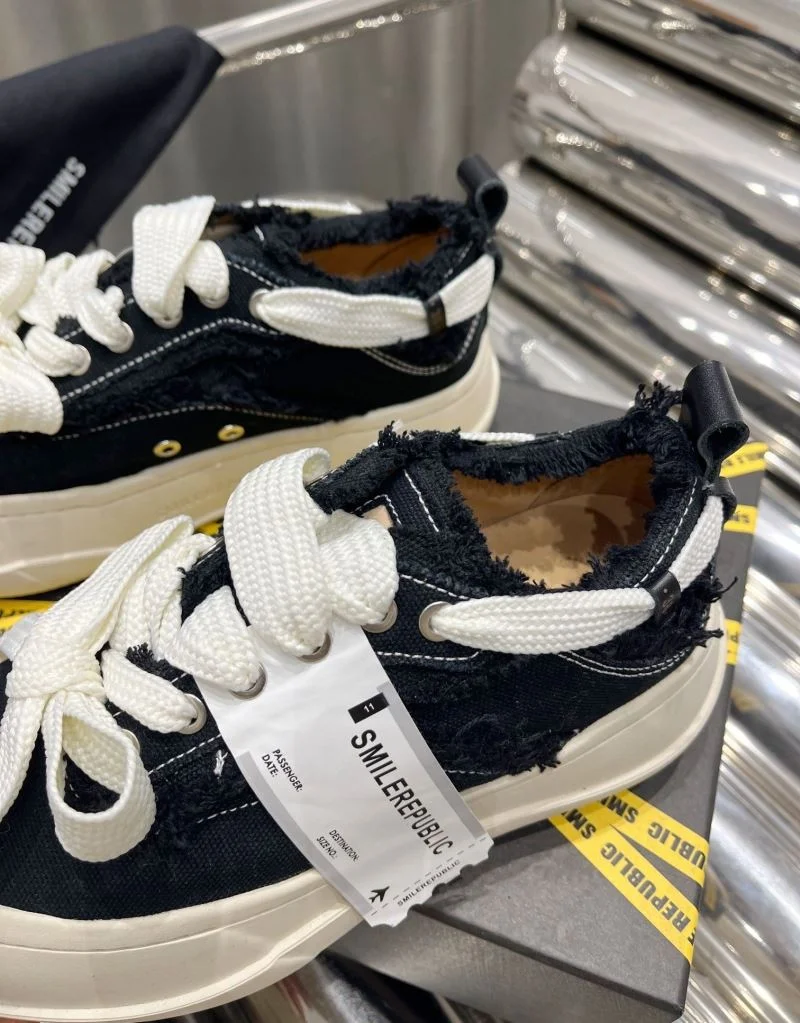 Lightweight Smilerepublic Shoes 5815