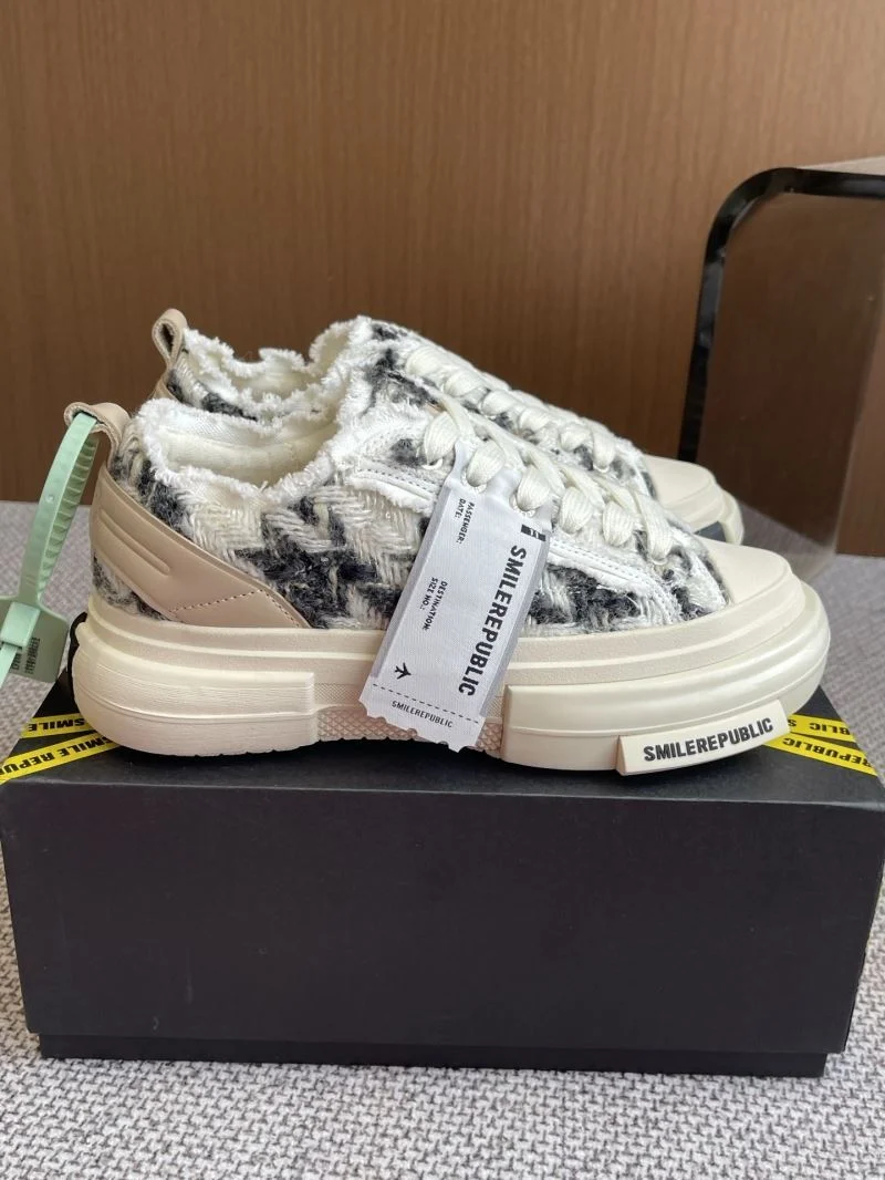 Lightweight Smilerepublic Shoes 5776