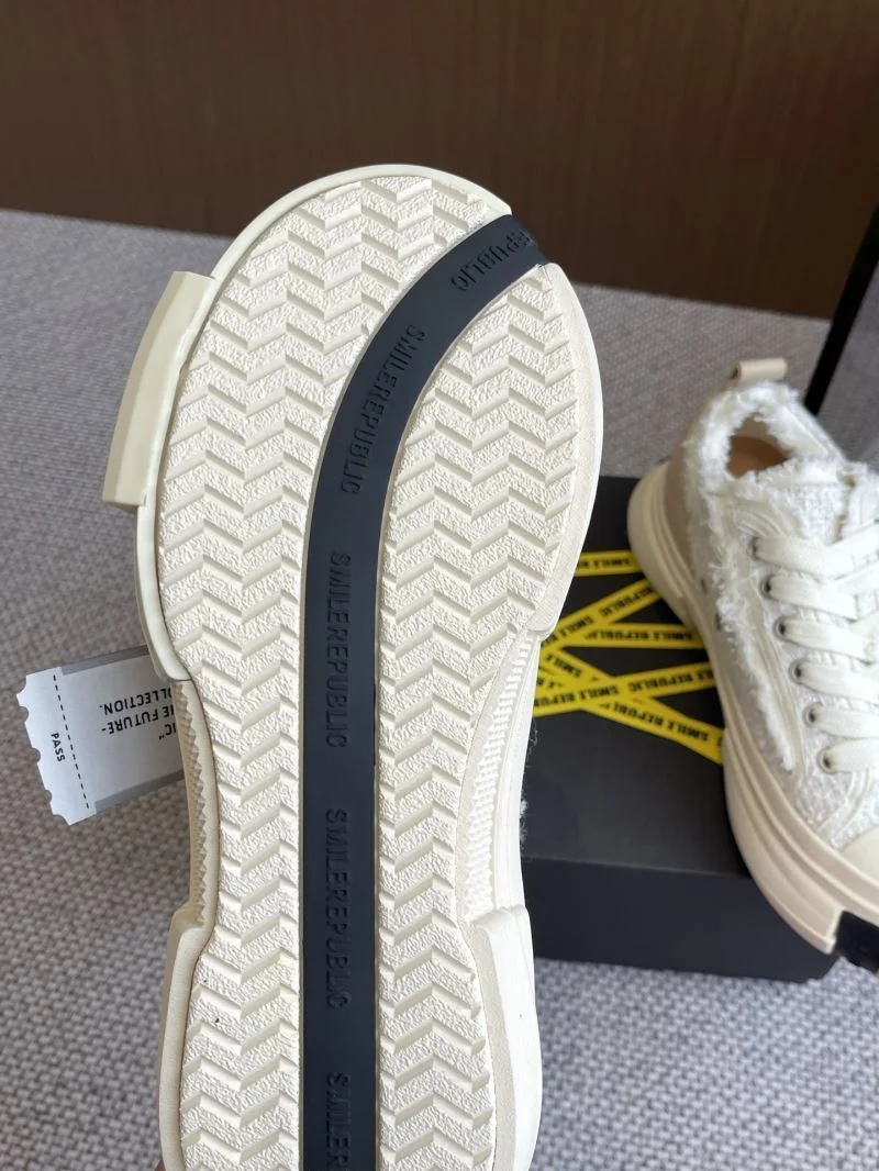 AllSeason Smilerepublic Shoes 5775