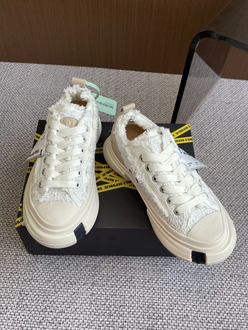 AllSeason Smilerepublic Shoes 5775