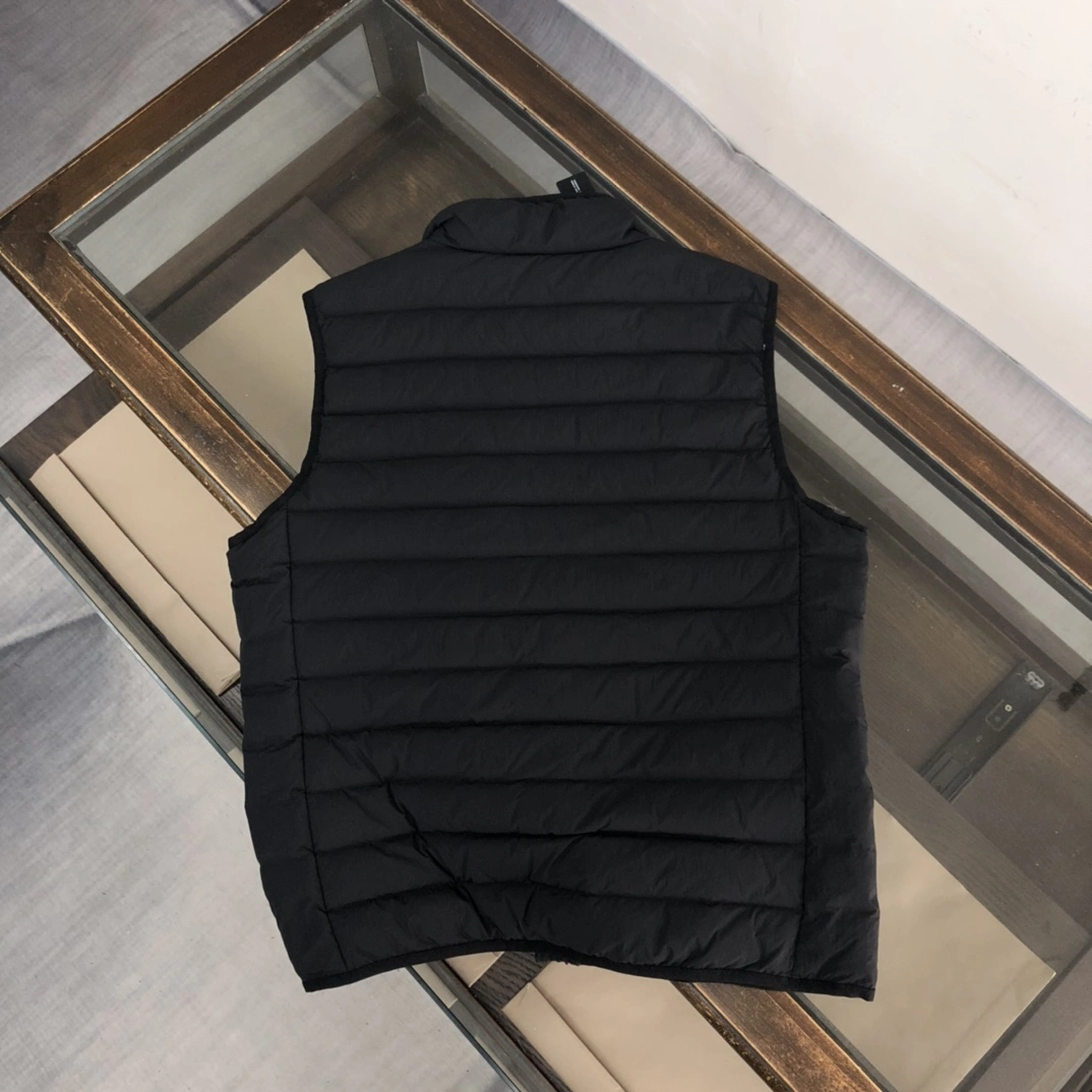 Stone Island Down Jackets Youthful 172986