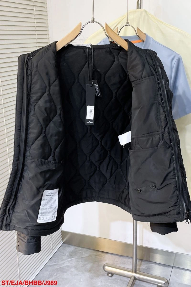 Stone Island Outwear Efficient 172959