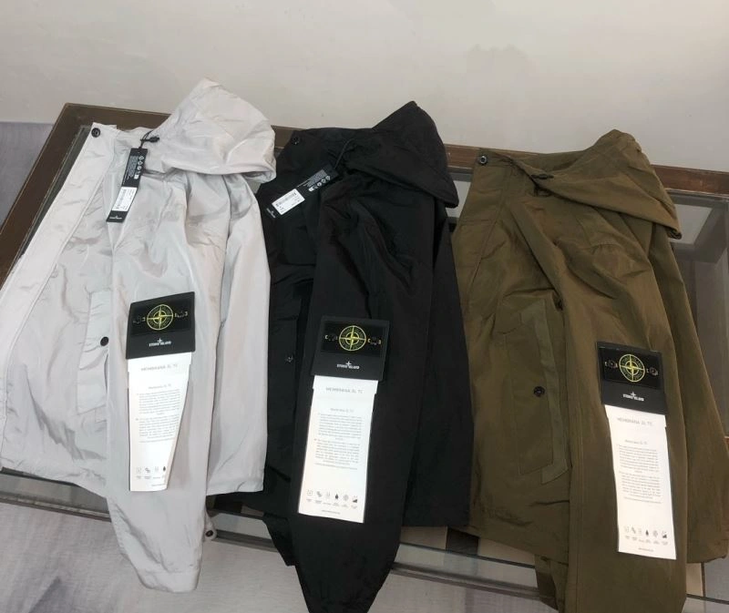 Stone Island Outwear Bold 172974