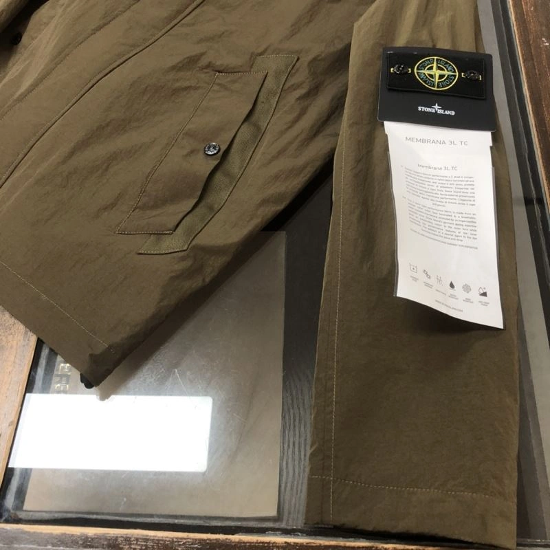 Stone Island Outwear Bold 172974