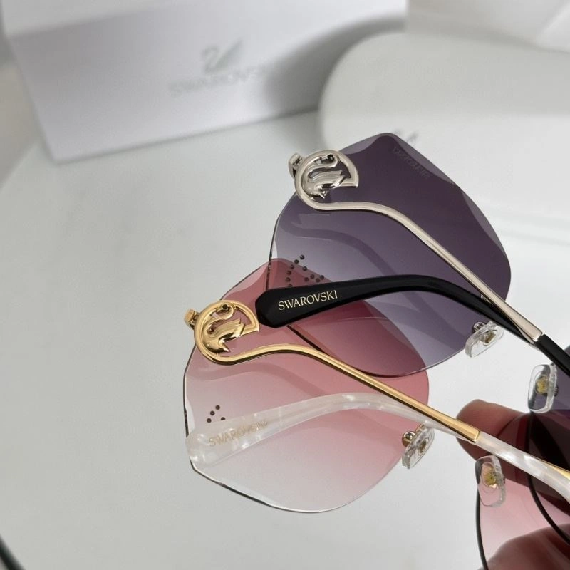 Sleek Swarovske Sunglasses 282271