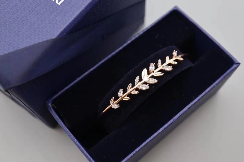 Chic Swarovski Bracelets 252005