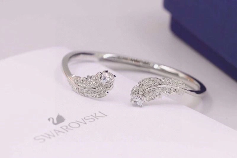 Sophisticated Swarovski Bracelets 251990