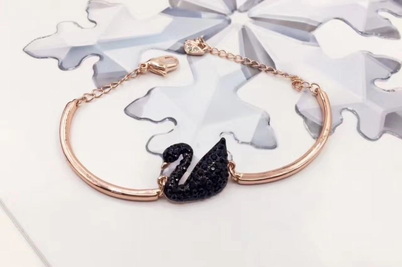 Swarovski Bracelets MoistureWicking 251901
