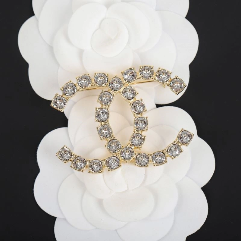 Lightweight Swarovski Brooches 251974