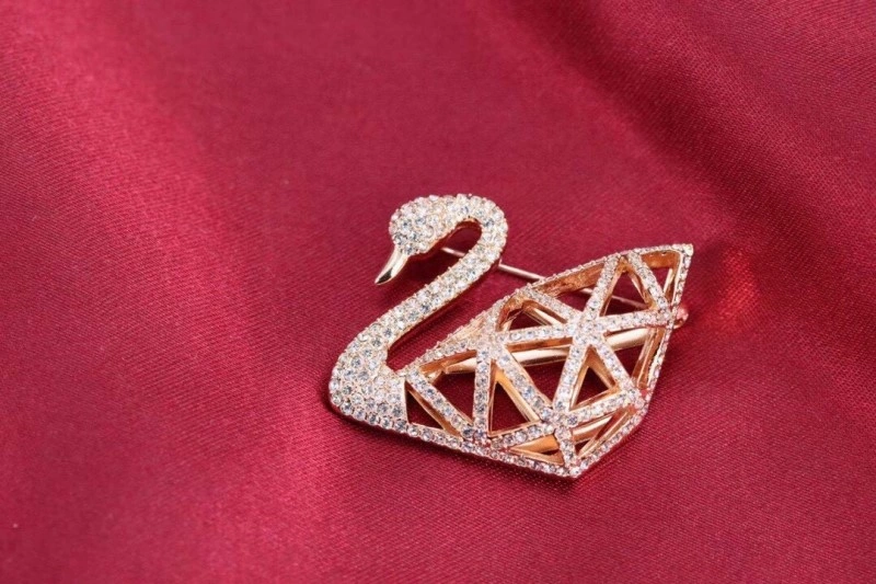 Sleek Swarovski Brooches 251802