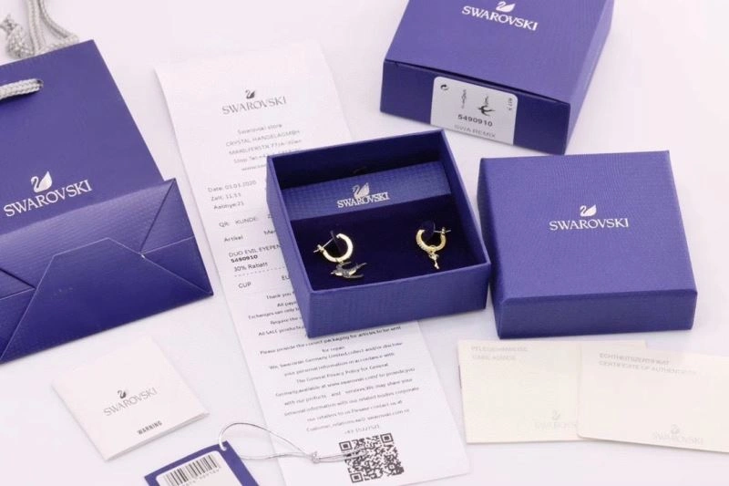 RelaxedFit Swarovski Earrings 252252