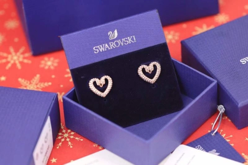 Snug Swarovski Earrings 252230