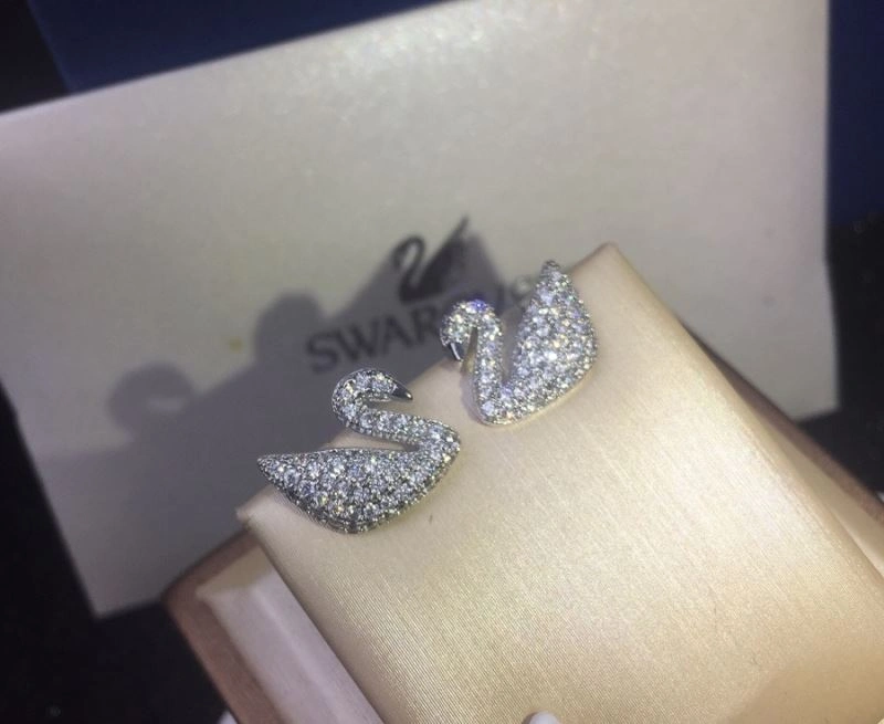 EasyMatch Swarovski Earrings 252241